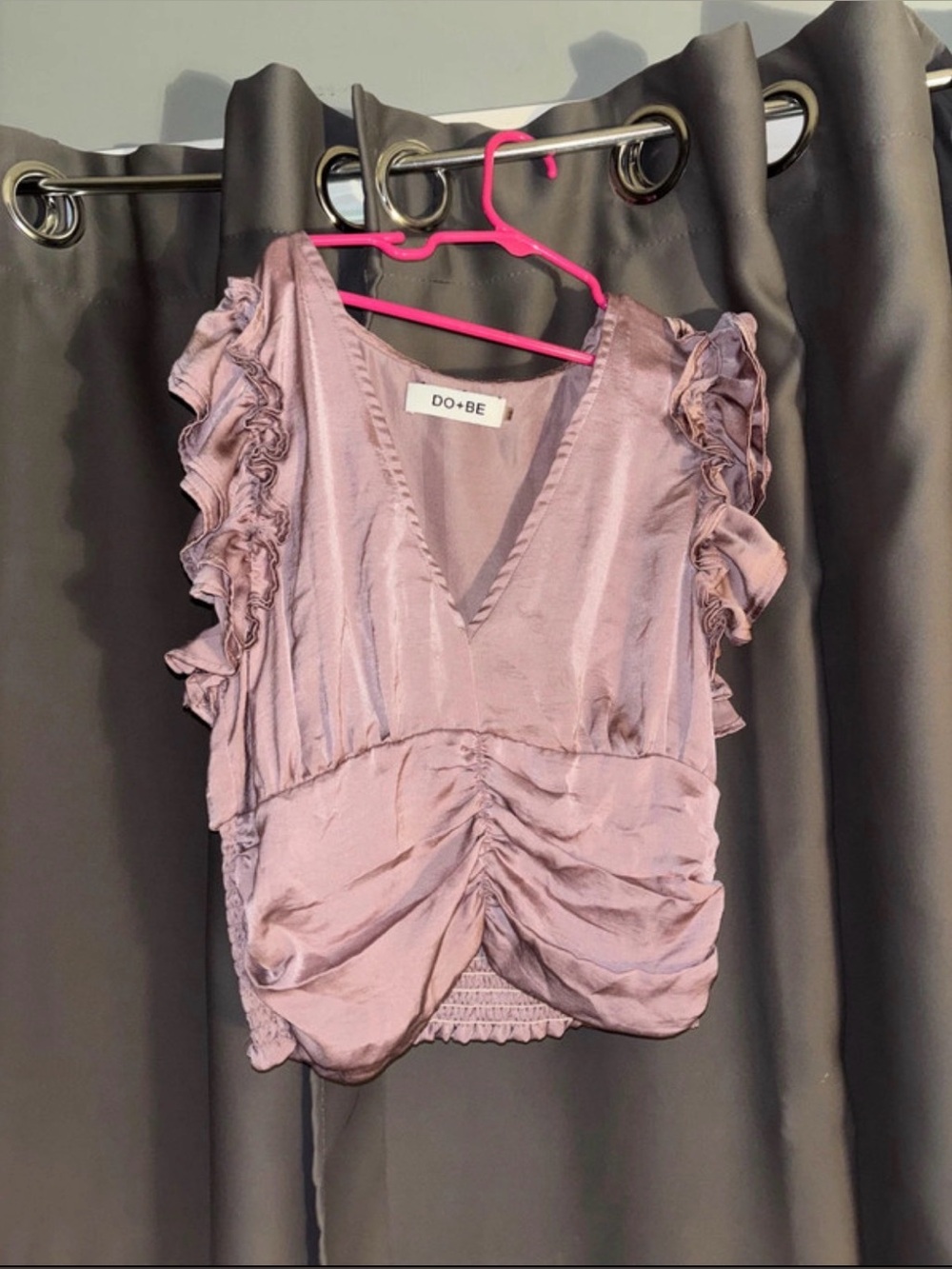 DO+BE Dusty Lilac Ruffled V-Neck Ruched Women's Top